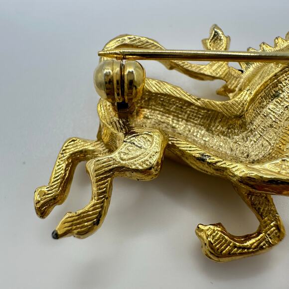 Sphinx vintage gold plated clear green rhinestones unicorn figural brooch pin - Picture 6 of 8